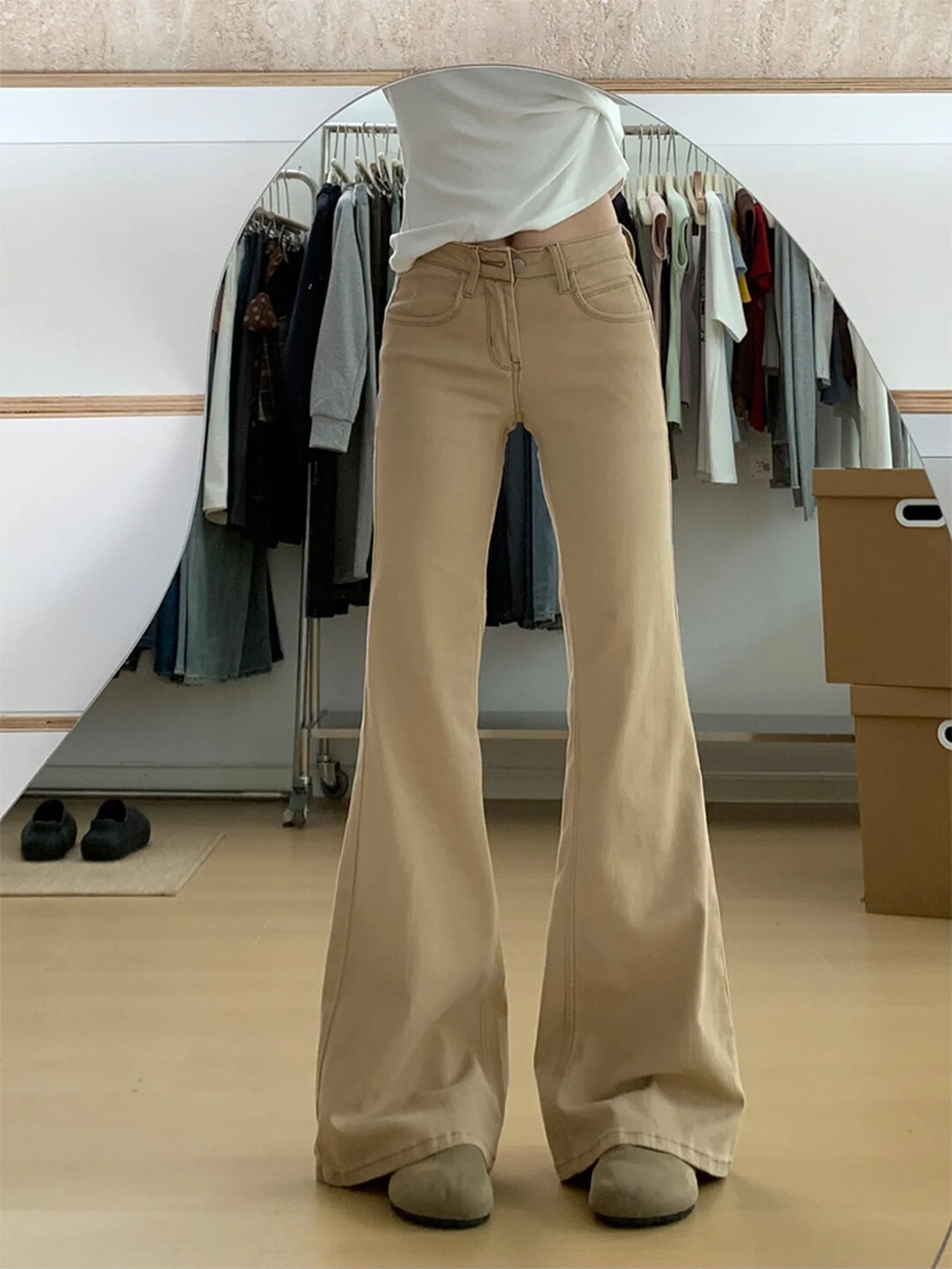 American Style High Waist Straight Leg Micro Flared Jeans Women's Summer New Shape Khaki Color Washed Denim Pants Casual Wear
American Style High Waist Straight Leg Micro Flared Jeans Women's Summer New Shape Khaki Color Washed Denim Pants Casual Wear