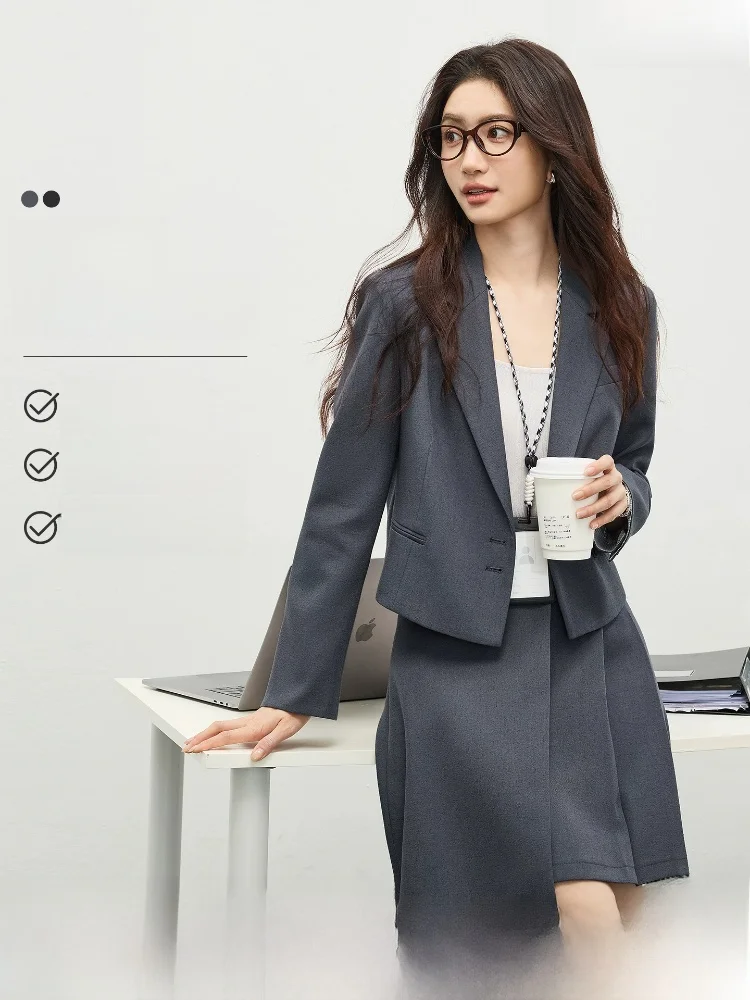 Linen A-Line Short Suit Jacket And High Waist Pleated Skirt Two-Piece Set for Commuting Simple Style Long Sleeve Spring Fashion
Linen A-Line Short Suit Jacket And High Waist Pleated Skirt Two-Piece Set for Commuting Simple Style Long Sleeve Spring Fashion