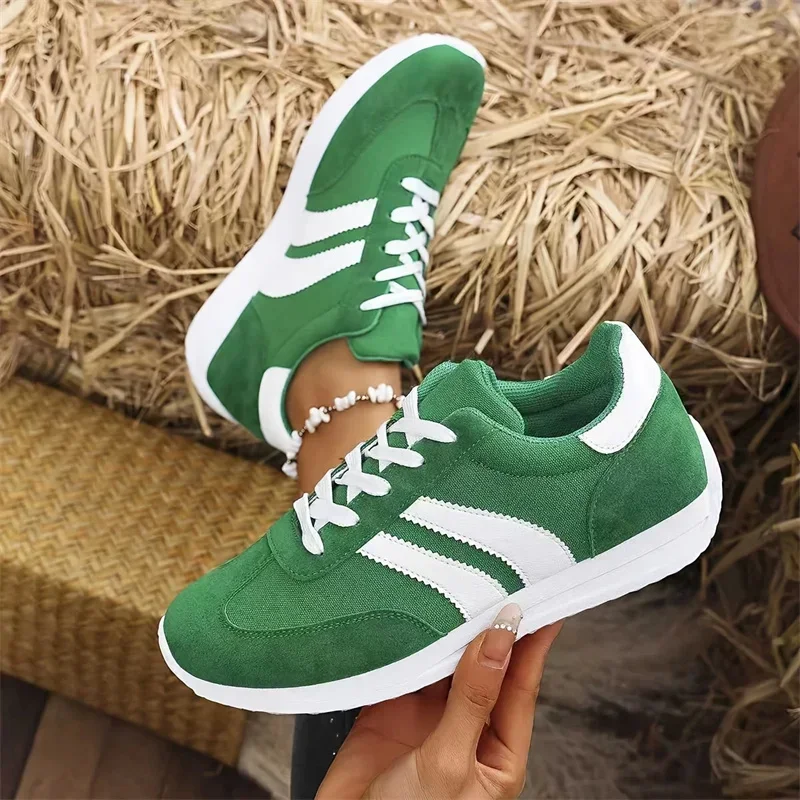 Women Sneakers Spring Lightweight Comfort Vulcanized Flat Shoes for Women 2025 New Fashion Trend Casual Platform Sneakers Female
Women Sneakers Spring Lightweight Comfort Vulcanized Flat Shoes for Women 2025 New Fashion Trend Casual Platform Sneakers Female