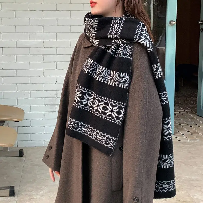 '1Pc Thickened Double-sided Knitted Scarf For Women Windproof Muffler Warm Shawl New Year's Christmas Accessories.
'1Pc Thickened Double-sided Knitted Scarf For Women Windproof Muffler Warm Shawl New Year's Christmas Accessories.