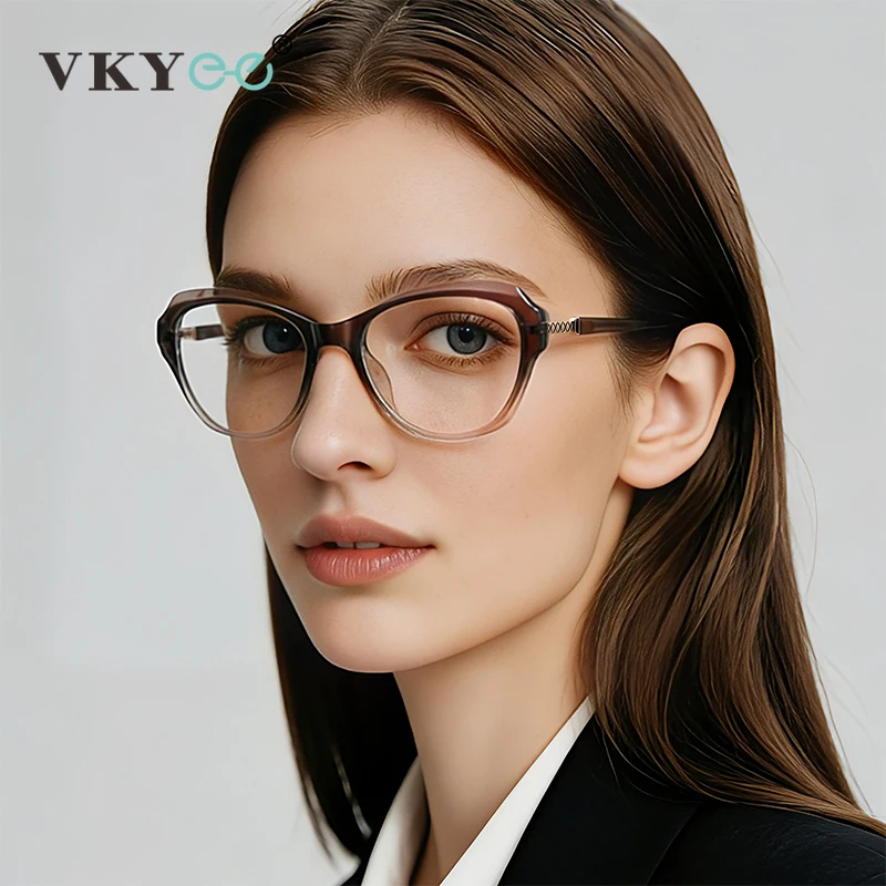 Очки для чтения VICKY в стиле ретро «кошачий глаз», простой и модный дизайн, с защитой от синего света, с возможностью индивидуальной коррекции зрения, модель LS247
Очки для чтения VICKY в стиле ретро «кошачий глаз», простой и модный дизайн, с защитой от синего света, с возможностью индивидуальной коррекции зрения, модель LS247