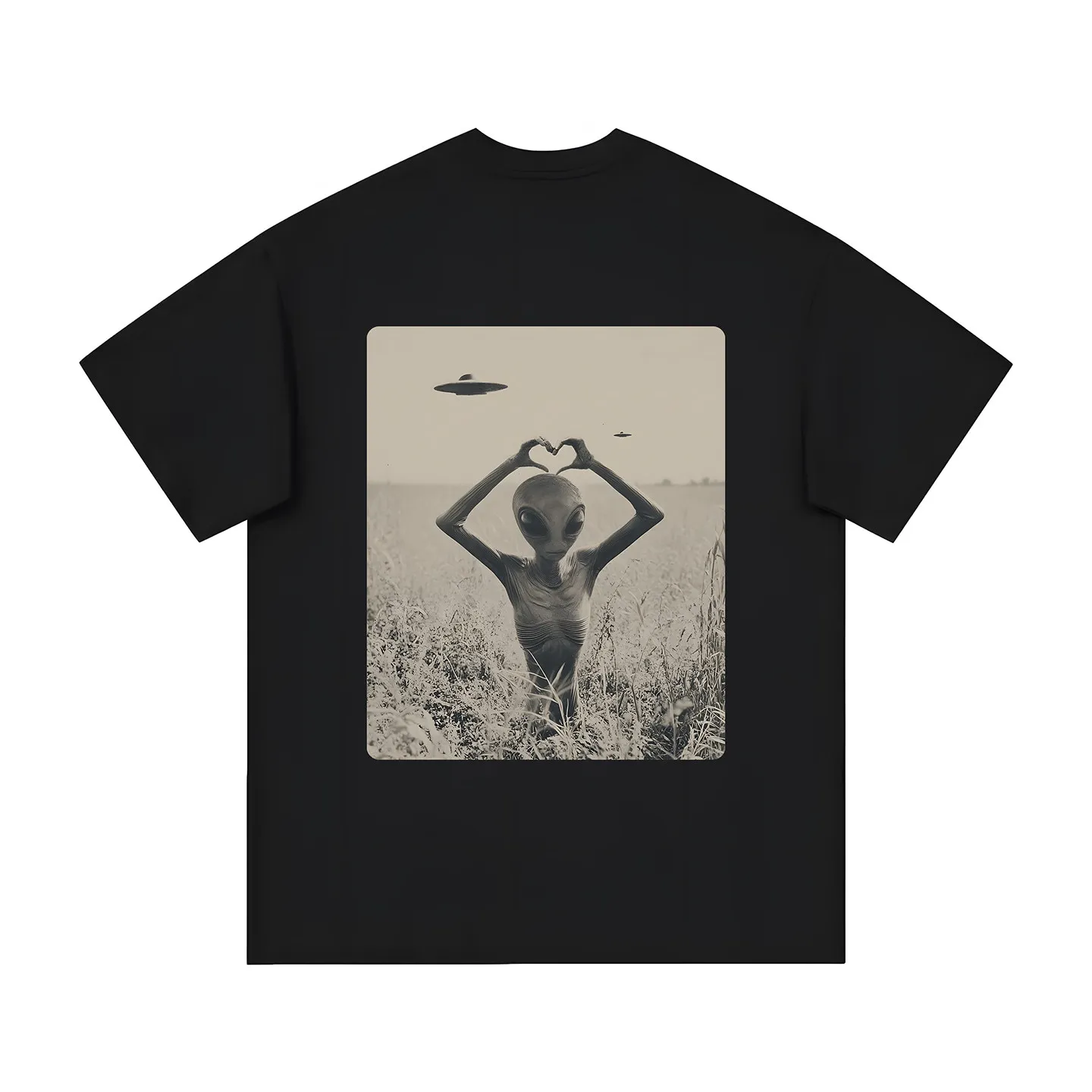 Vintage UFO Alien Heart Graphic Tee, Retro Black Tshirt, Sci-Fi Lover Top, Extraterrestrial Love Shirt, Unique Casual Streetwear
Vintage UFO Alien Heart Graphic Tee, Retro Black Tshirt, Sci-Fi Lover Top, Extraterrestrial Love Shirt, Unique Casual Streetwear