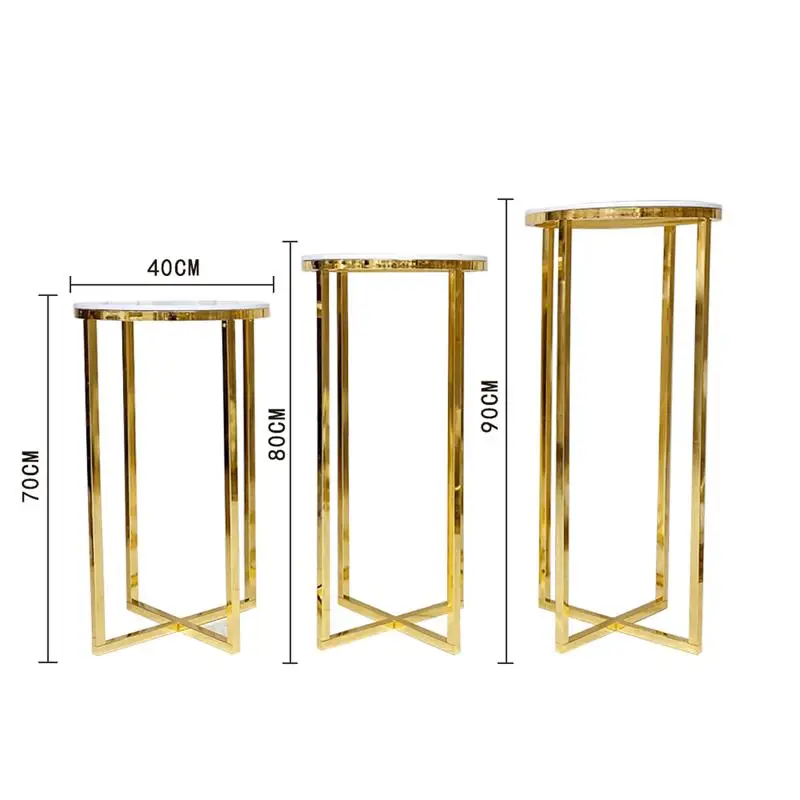 Wedding decoration booth wrought iron electroplated gold cake table side few foreign trade export wedding supplies
Wedding decoration booth wrought iron electroplated gold cake table side few foreign trade export wedding supplies