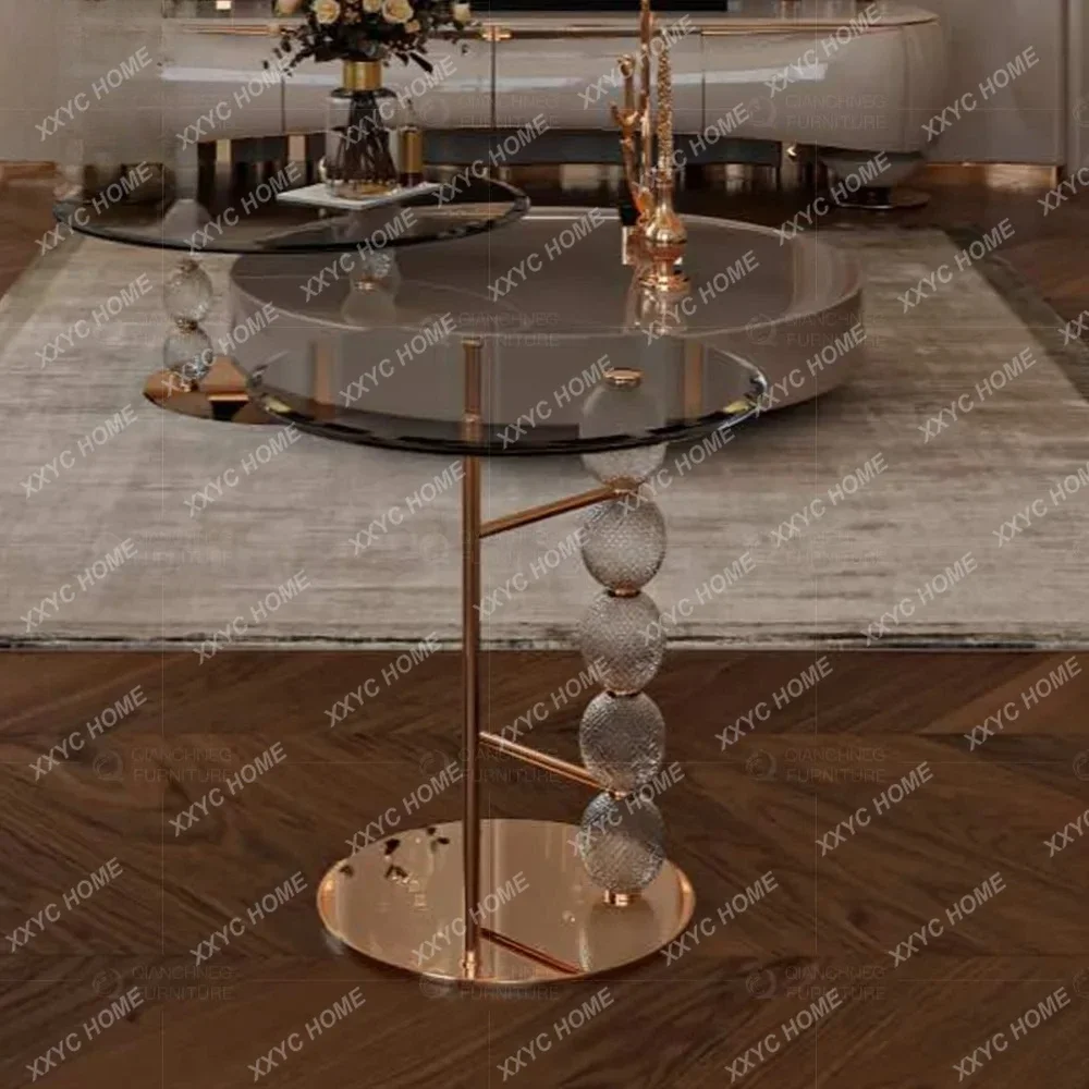 VHModern light luxury sofa home living room small coffee table villa creative table glass crystal corner table
VHModern light luxury sofa home living room small coffee table villa creative table glass crystal corner table