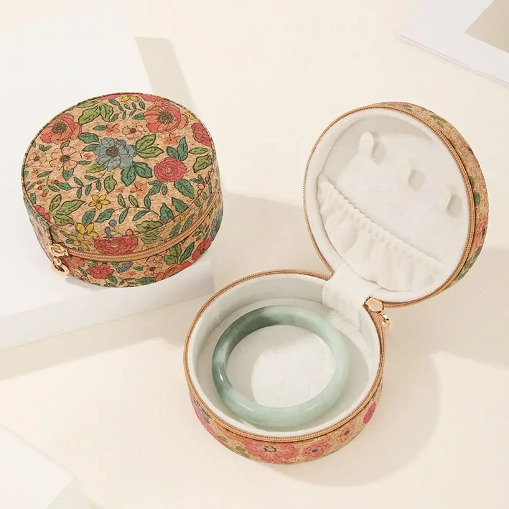 Portable Vintage Jewelry Storage Box Bohemia Zipper Necklace Ring Case Portable Round Earring Organizer Girls
Portable Vintage Jewelry Storage Box Bohemia Zipper Necklace Ring Case Portable Round Earring Organizer Girls