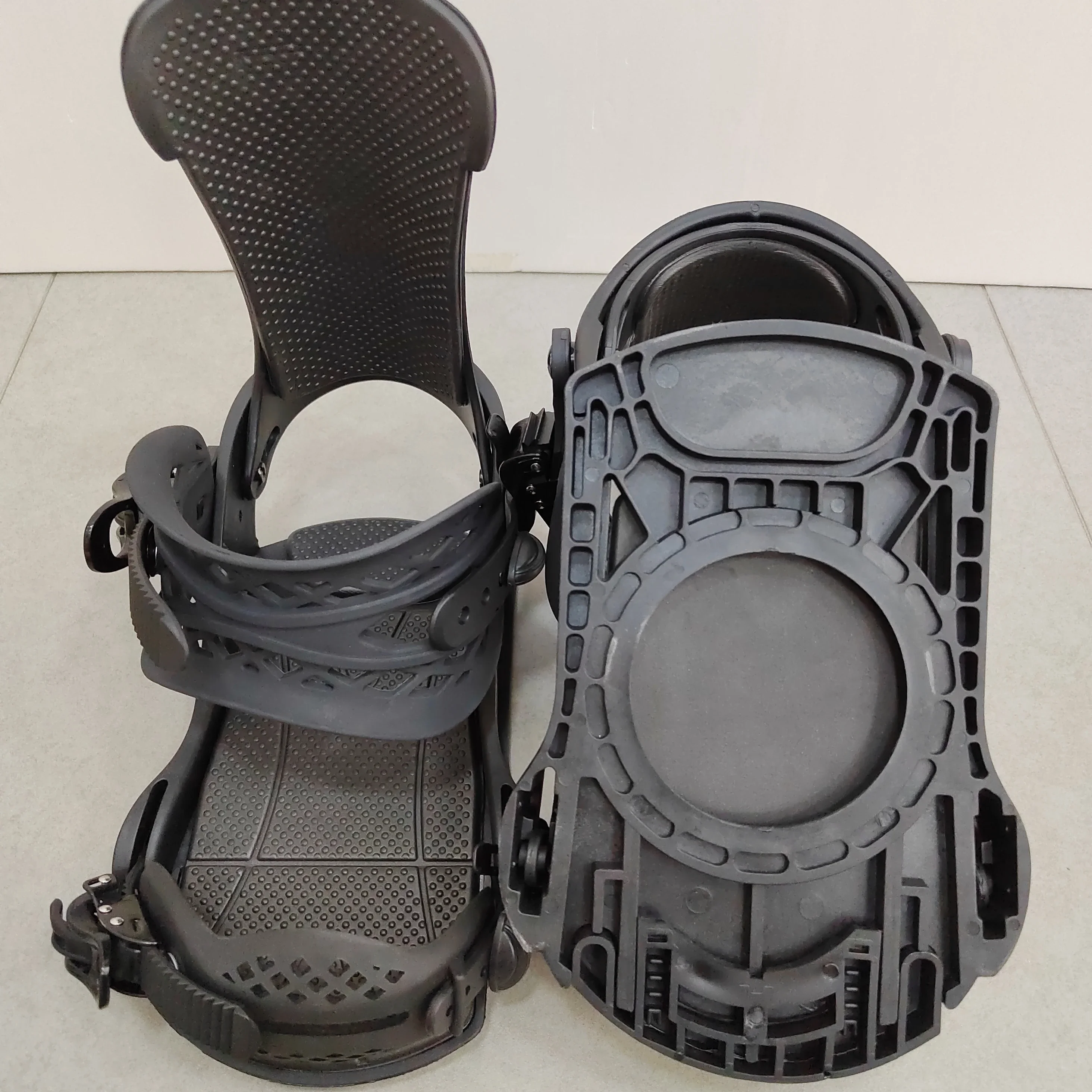 Wholesale Competitive Price Snowboard Binding All Mountain Men's And Women's Snowboard Bindings
Wholesale Competitive Price Snowboard Binding All Mountain Men's And Women's Snowboard Bindings