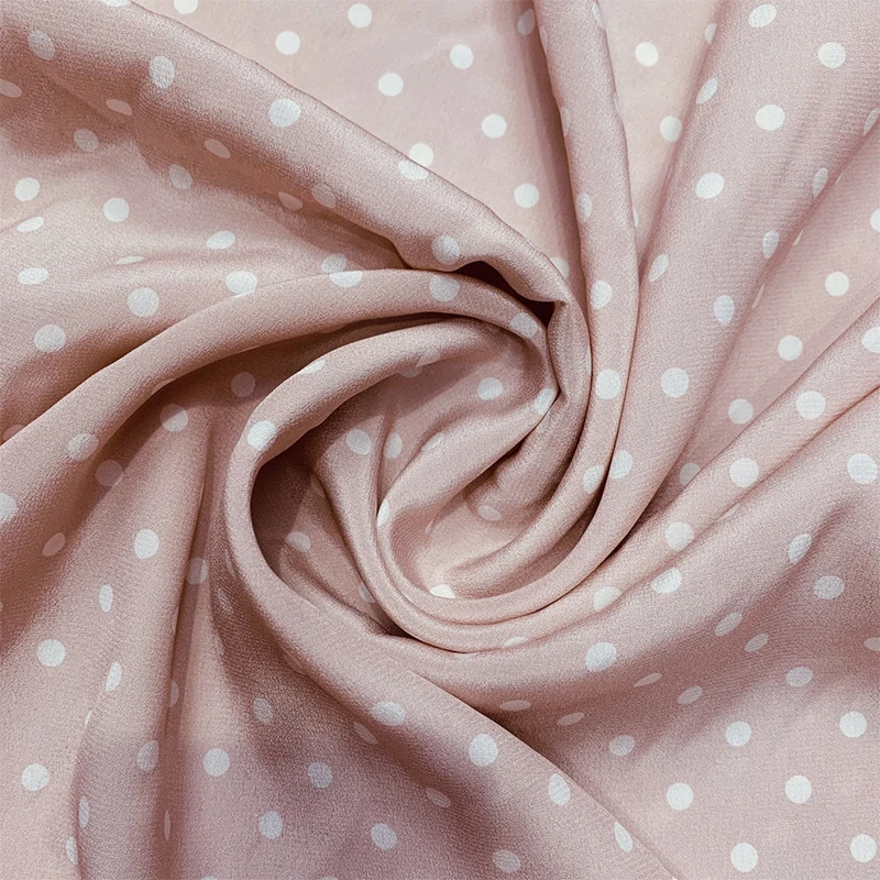 1 метр 100% шелковой ткани из тутового шелкопряда, 16 момме, креп-шелк, розовый с точечным принтом, ширина 140 см (55 дюймов), продается на метры, JX090
1 метр 100% шелковой ткани из тутового шелкопряда, 16 момме, креп-шелк, розовый с точечным принтом, ширина 140 см (55 дюймов), продается на метры, JX090