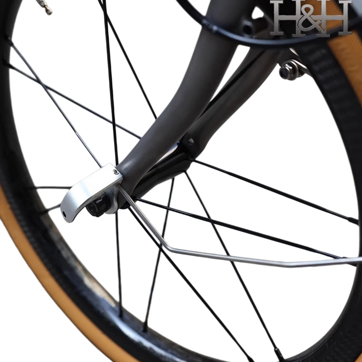 HH Hooks L-Clips for Brompton Folding Bike Front Fork, Suitable for Models with Mudguards, includes Titanium Bracket
HH Hooks L-Clips for Brompton Folding Bike Front Fork, Suitable for Models with Mudguards, includes Titanium Bracket