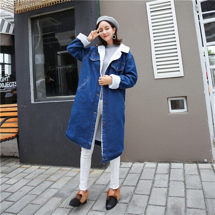 European and American Fashion Fleecing Warm Denim Long Coat, Women's Winter New Solid Color Patchwork Lapel Loose Denim Coat
European and American Fashion Fleecing Warm Denim Long Coat, Women's Winter New Solid Color Patchwork Lapel Loose Denim Coat