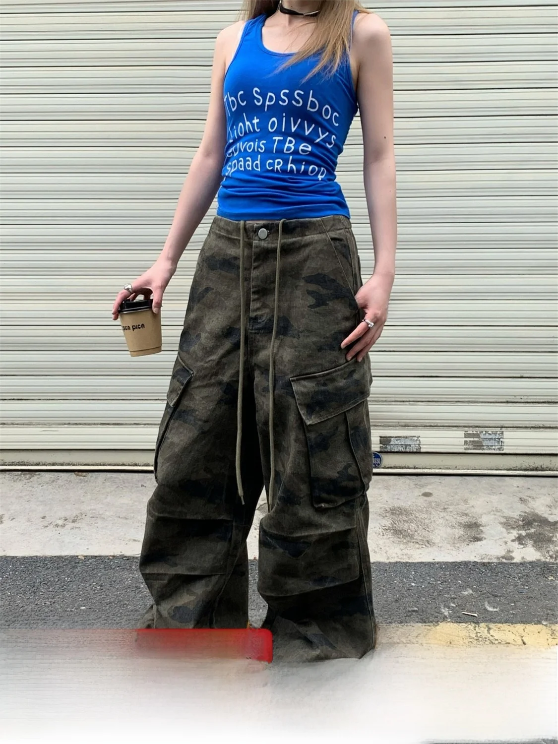 Американские ретро-брюки камуфляжные рабочие унисекс, весенне-летние прямые свободные брюки с завязками, повседневные хлопковые штаны
Американские ретро-брюки камуфляжные рабочие унисекс, весенне-летние прямые свободные брюки с завязками, повседневные хлопковые штаны