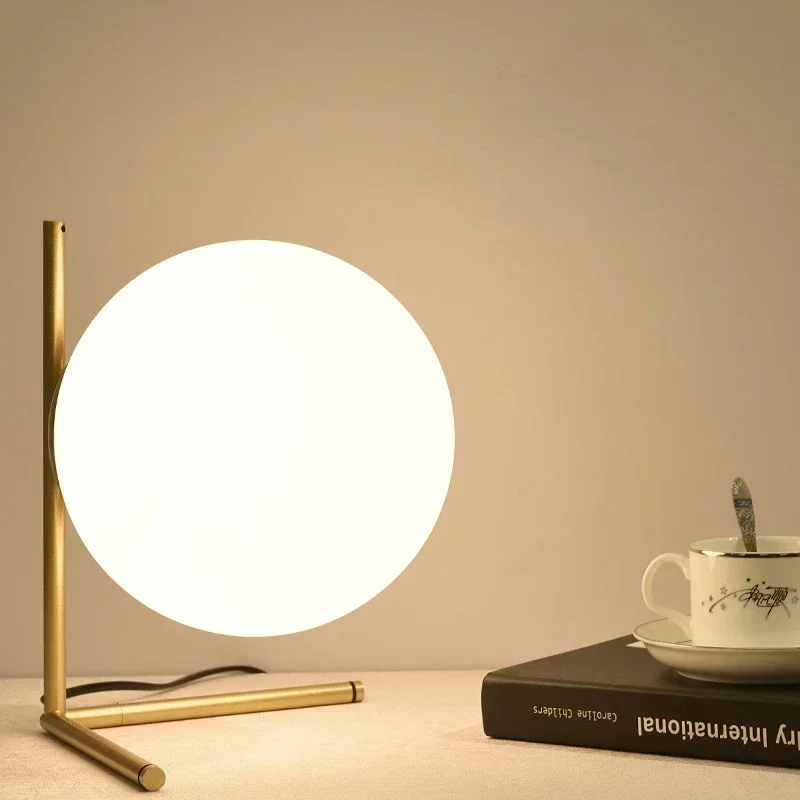Modern Glass Ball Table Lamp for Bedroom Living Room Bedside Lamps Nordic Study LED Desk Light Fixtures EU/ UK/AU Plug
Modern Glass Ball Table Lamp for Bedroom Living Room Bedside Lamps Nordic Study LED Desk Light Fixtures EU/ UK/AU Plug