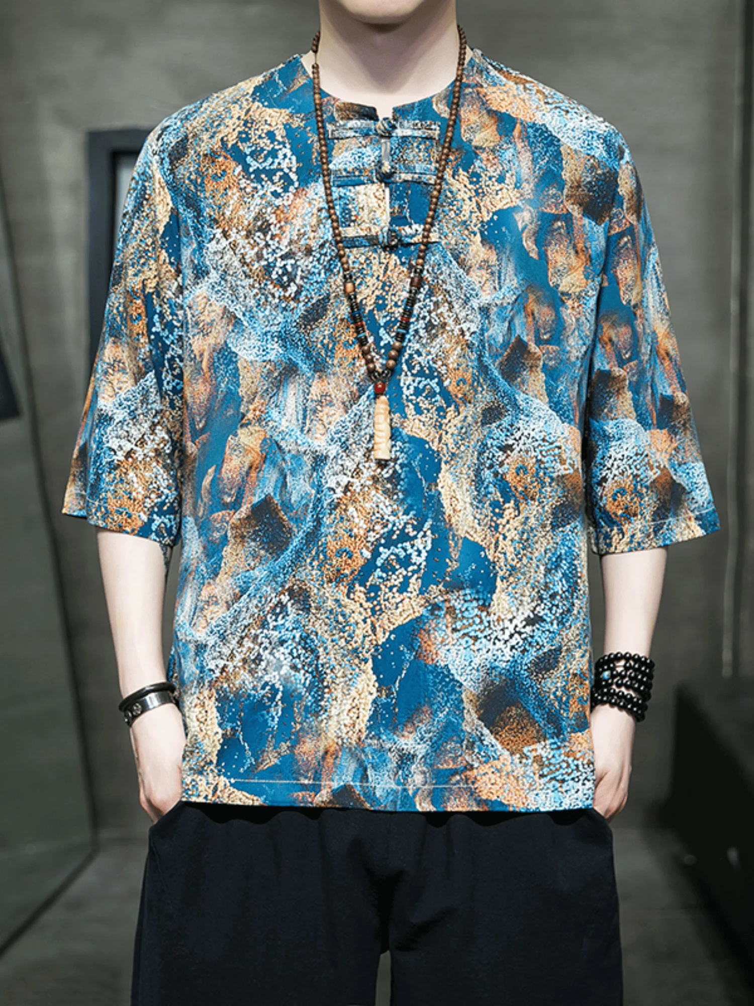 Loose Large Size Men's Ice Silk T-irt ort Sve Summer Thin Printed Stand Collar Chinese Sle Button ort Sve Top
Loose Large Size Men's Ice Silk T-irt ort Sve Summer Thin Printed Stand Collar Chinese Sle Button ort Sve Top