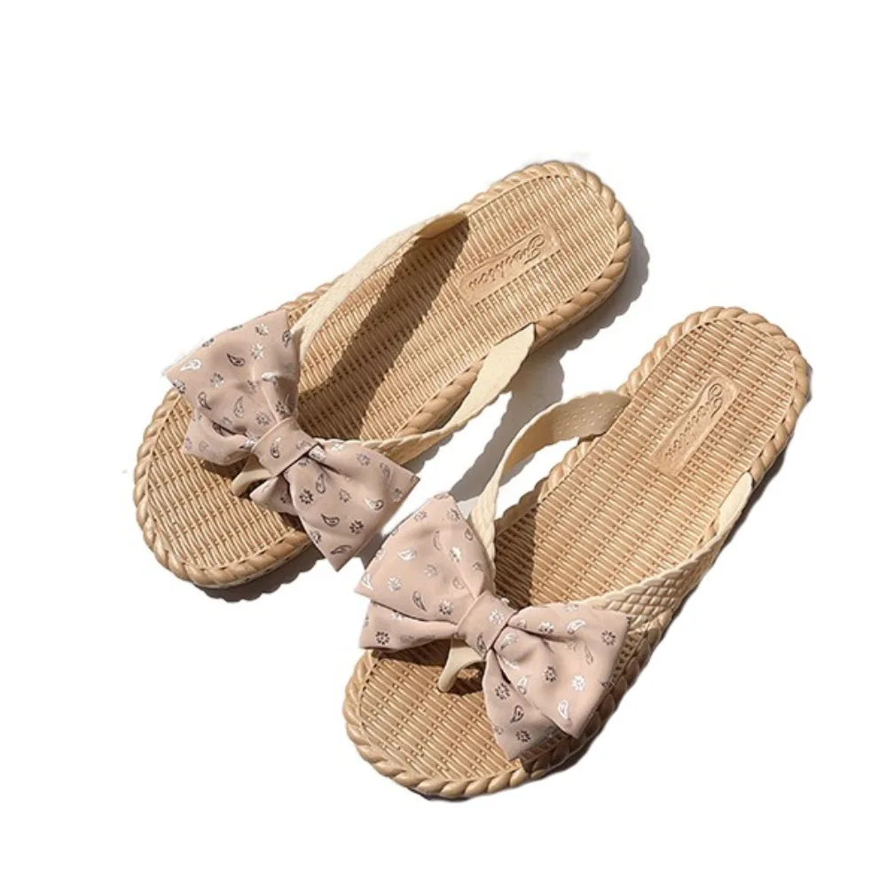 Милые шлепанцы из ПВХ с бантом, милые тапочки на мягкой подошве для женщин, нескользящие пляжные тапочки, пляжные тапочки
Милые шлепанцы из ПВХ с бантом, милые тапочки на мягкой подошве для женщин, нескользящие пляжные тапочки, пляжные тапочки