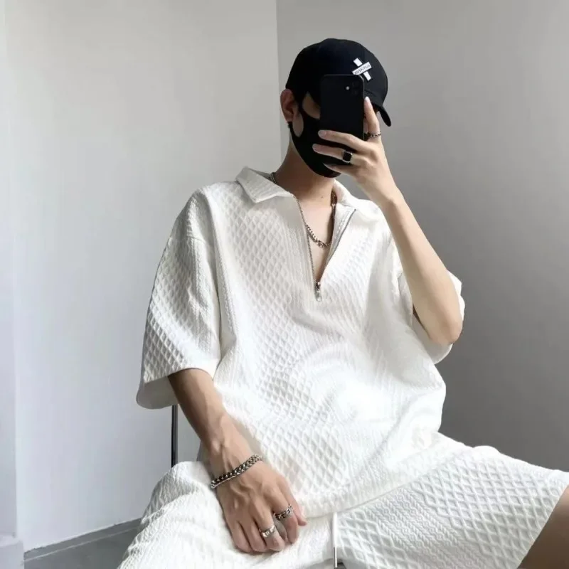 Texture T-shirts Shorts Suits for Men Lapel Plain Nylon Summer Clothes Korean Two Piece Set Novelty in 2025 Trend Cheap Man Sets
Texture T-shirts Shorts Suits for Men Lapel Plain Nylon Summer Clothes Korean Two Piece Set Novelty in 2025 Trend Cheap Man Sets