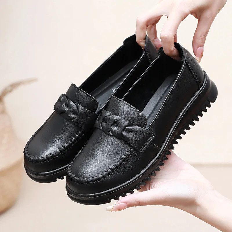 Spring Autumn Fashion Casual Shoes Women Leather Breathable Flats Ballet Shoes Mother Slip On Shoes free shipping
Spring Autumn Fashion Casual Shoes Women Leather Breathable Flats Ballet Shoes Mother Slip On Shoes free shipping