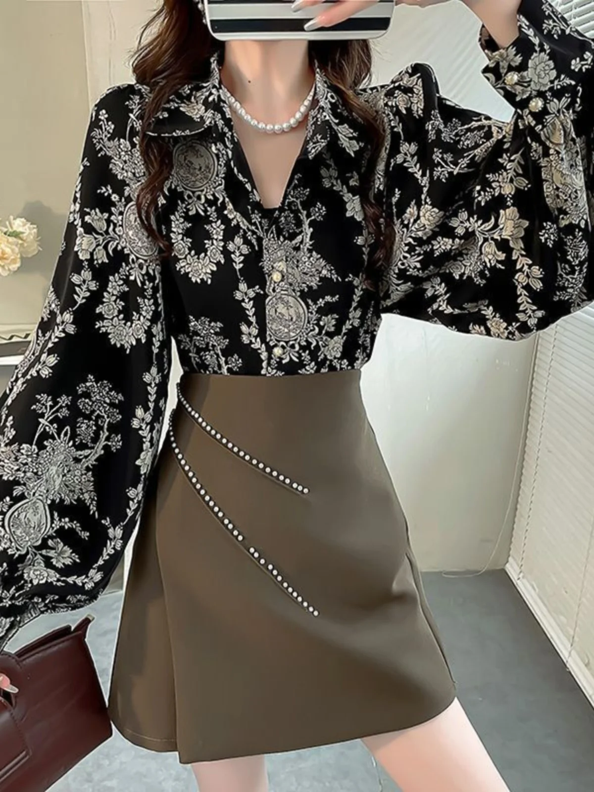 Faionable Printed Lantern Sve irt Women's Outerwear Sli Slimming Design Autumn 2023 Collar Long Sve Casual...
Faionable Printed Lantern Sve irt Women's Outerwear Sli Slimming Design Autumn 2023 Collar Long Sve Casual...