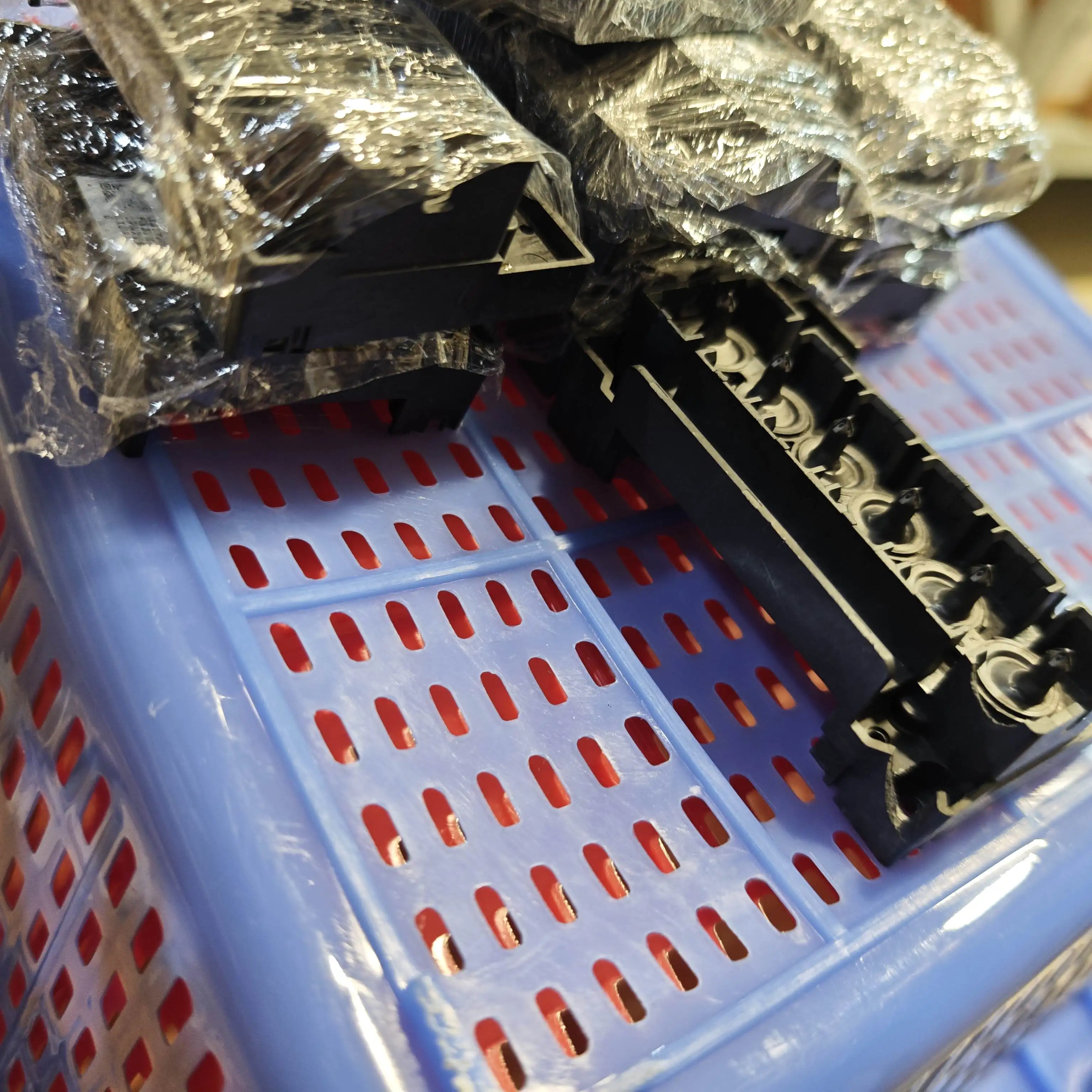 1 шт. L1800 крышка печатающей головки для Epson L800 L801 L805 R270 TX650 R290 T50 R1400 R1430 R330 R280 коллектор печатающей головки
1 шт. L1800 крышка печатающей головки для Epson L800 L801 L805 R270 TX650 R290 T50 R1400 R1430 R330 R280 коллектор печатающей головки