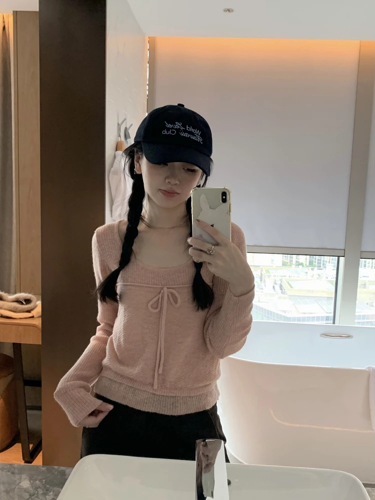 Soft Knitted Top Gentle See-tough Patchwork Design Long Sve Women's Premium Sweater Autumn Winter Faion Sensation
Soft Knitted Top Gentle See-tough Patchwork Design Long Sve Women's Premium Sweater Autumn Winter Faion Sensation