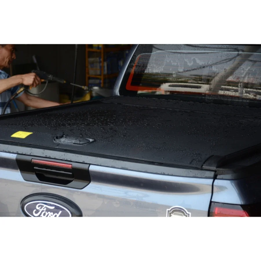 Изготовленный на заказ мягкий свернутый чехол для чехлов Tonneau Ford Truck Bed 2022.
Изготовленный на заказ мягкий свернутый чехол для чехлов Tonneau Ford Truck Bed 2022.