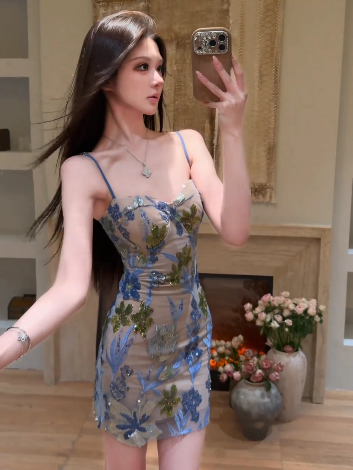 Sexy Floral Sequin Strapless Short Dress Women's Summer Slim Fit Bodycon Dress Citywalk Tour Date Party Casual Wear Zipper Back
Sexy Floral Sequin Strapless Short Dress Women's Summer Slim Fit Bodycon Dress Citywalk Tour Date Party Casual Wear Zipper Back