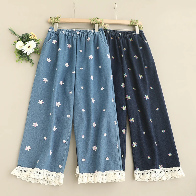 Spring Summer New Japanese Vintage Flower Embroidery Lace Denim Cotton Straight Pants Women Casual Elastic Waist Wide Leg Jeans
Spring Summer New Japanese Vintage Flower Embroidery Lace Denim Cotton Straight Pants Women Casual Elastic Waist Wide Leg Jeans