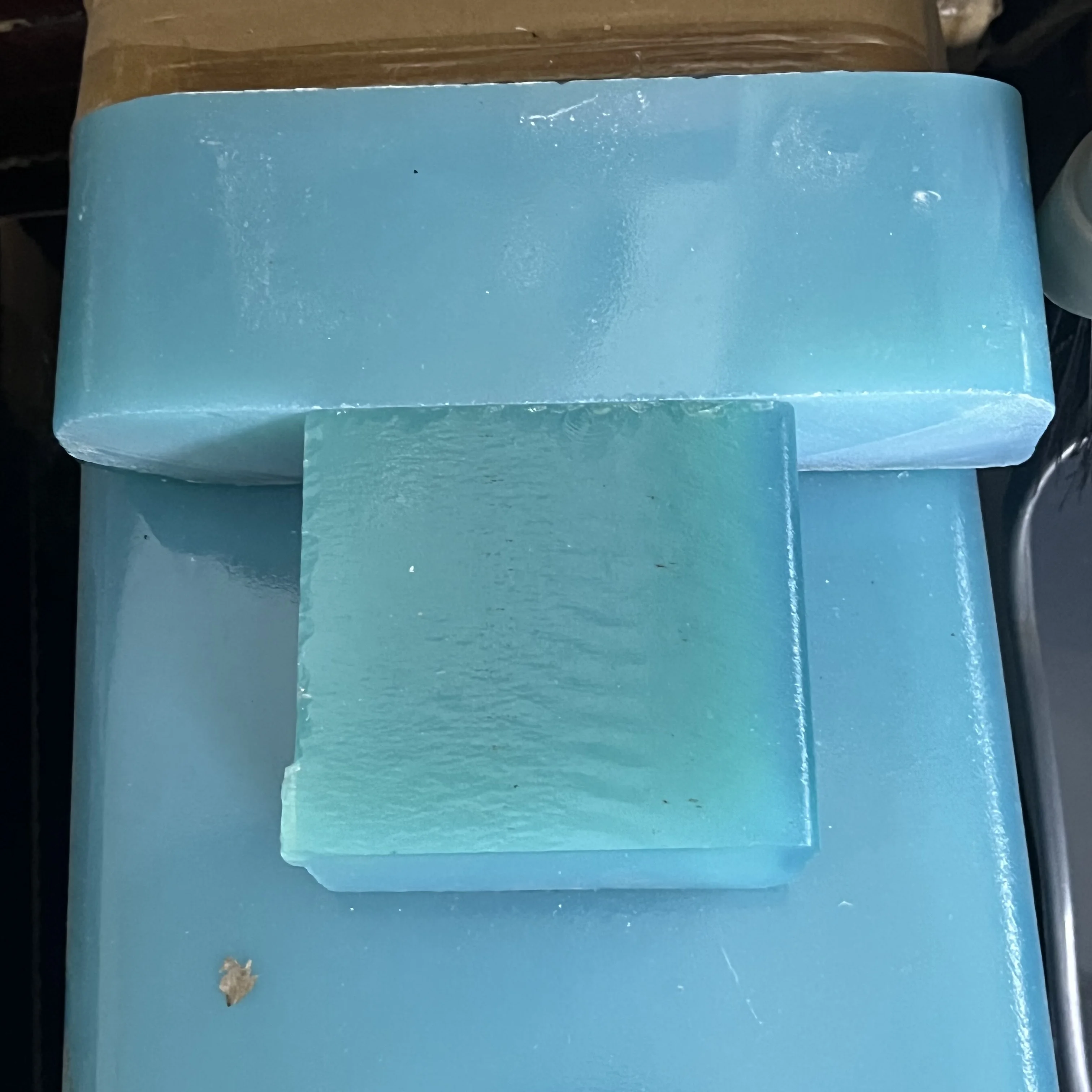 1 кг синтетического кристалла молочного стекла необрезанные непрозрачные драгоценные камни грубые
1 кг синтетического кристалла молочного стекла необрезанные непрозрачные драгоценные камни грубые