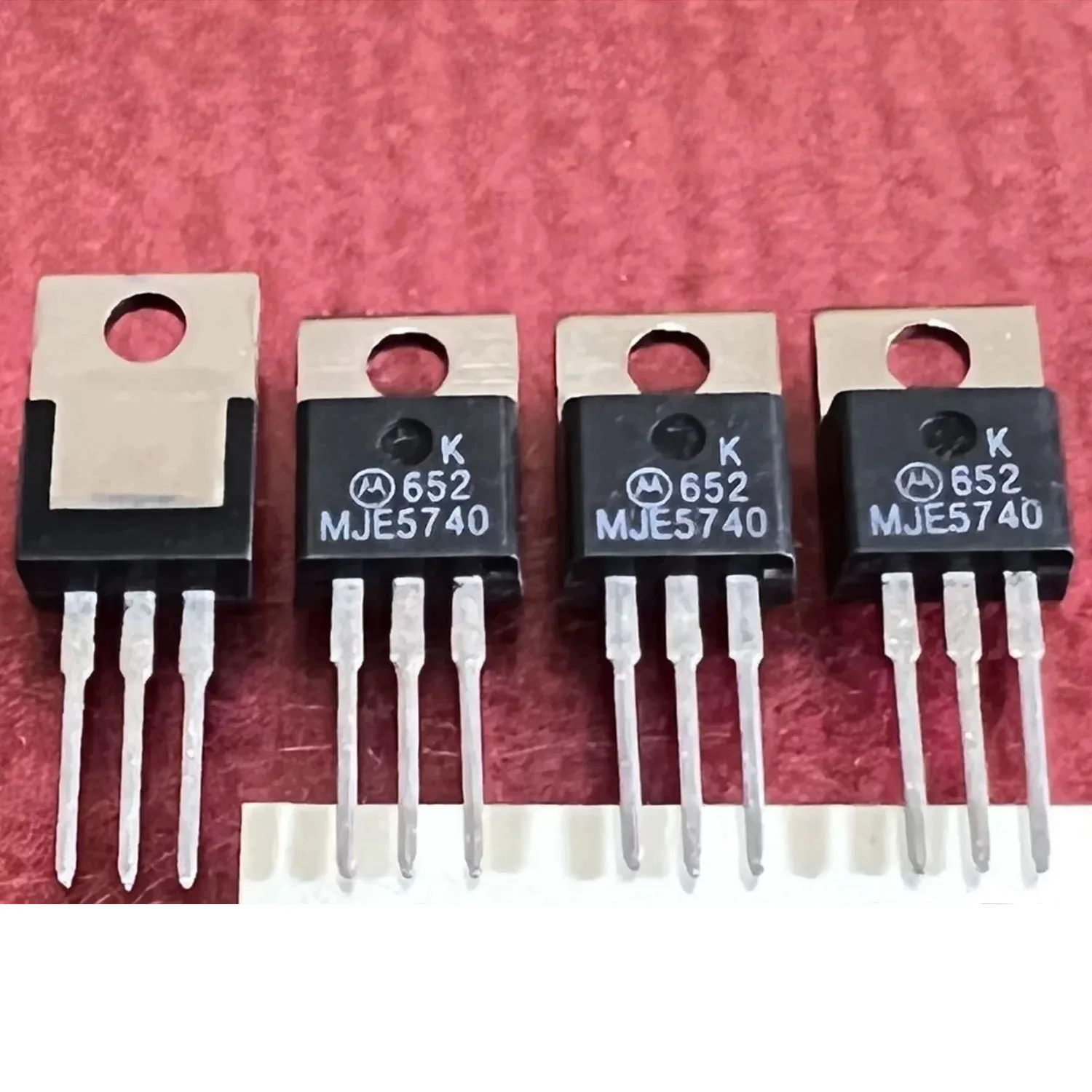 New Original 5Pcs MJE5740 JE5740 TO-220 Transistor In Stock Electronic Components Good Quality
New Original 5Pcs MJE5740 JE5740 TO-220 Transistor In Stock Electronic Components Good Quality
