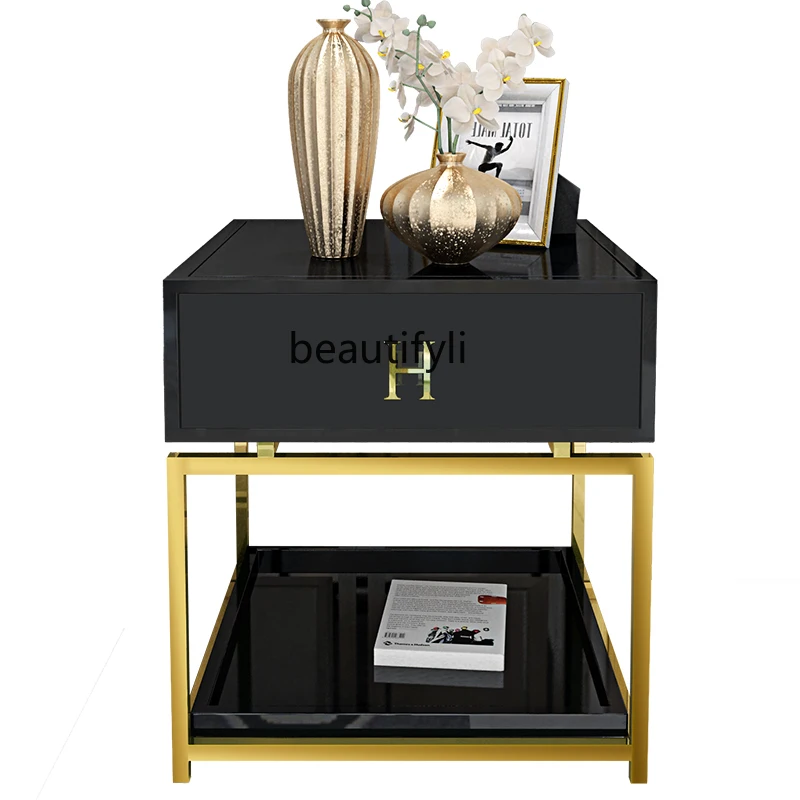 Light Luxury Side Table Modern Sofa Corner Table Simple Living Room Golden Stainless Steel Small Coffee Table
Light Luxury Side Table Modern Sofa Corner Table Simple Living Room Golden Stainless Steel Small Coffee Table