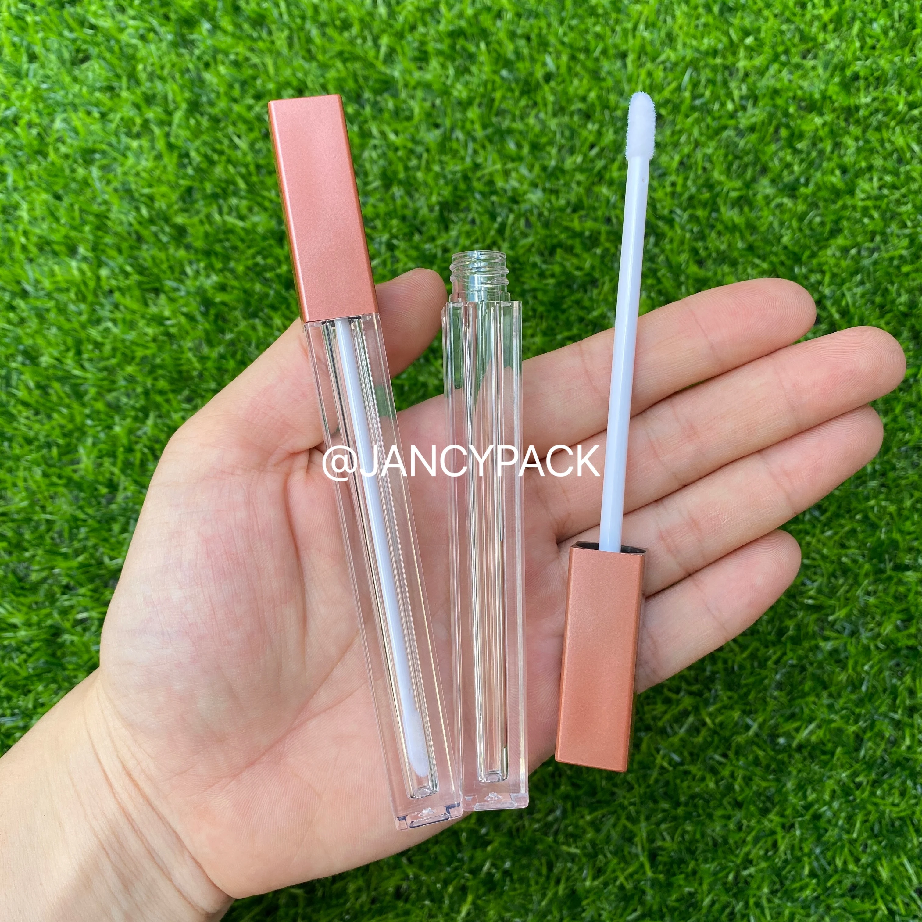 2ml square slim lip gloss tubes empty rose gold unique lip tint balm containers plastic clear bottle with wand custom logo
2ml square slim lip gloss tubes empty rose gold unique lip tint balm containers plastic clear bottle with wand custom logo