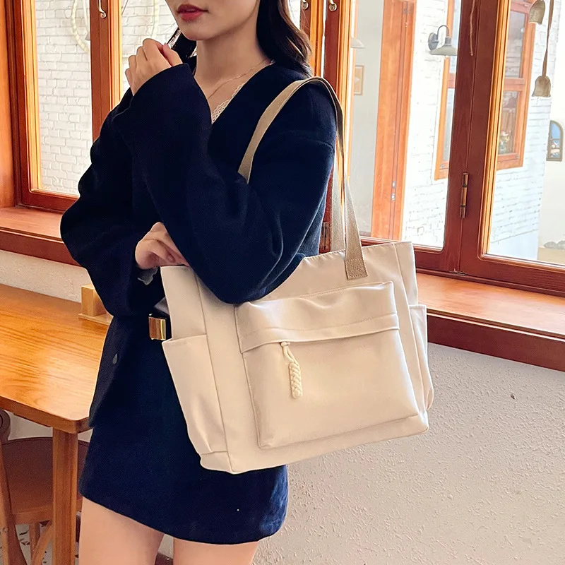 Japanese Tote Bag for Women Commuting Large Capacity Single Shoulder High-End Texture Versatile Armpit Bag
Japanese Tote Bag for Women Commuting Large Capacity Single Shoulder High-End Texture Versatile Armpit Bag