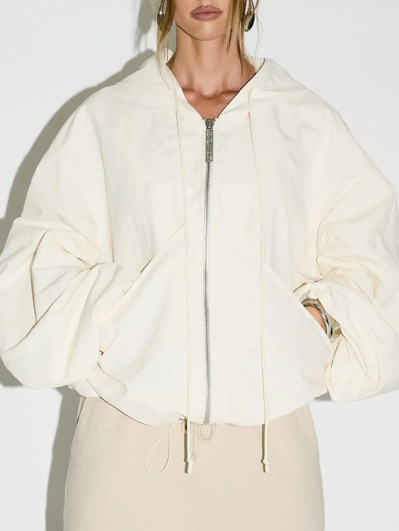 Oversized Hooded Tech Jacket with Full Zip & Drawstring - Fall Winter Fashion
Oversized Hooded Tech Jacket with Full Zip & Drawstring - Fall Winter Fashion