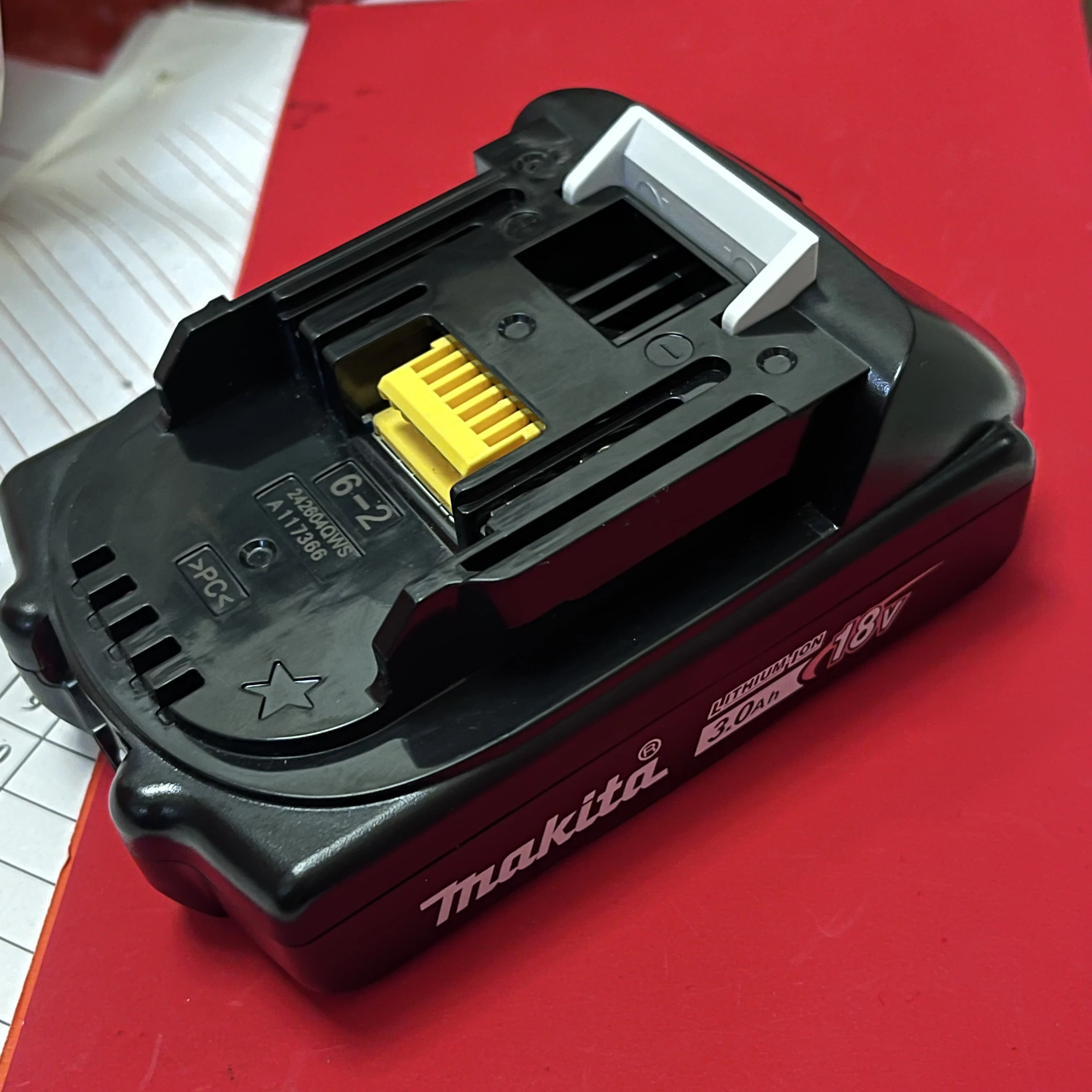 Li-ion Battery 3Ah 18V Compatible Makita BL1830B BL1850B BL1840 BL1860 Power Tools
Li-ion Battery 3Ah 18V Compatible Makita BL1830B BL1850B BL1840 BL1860 Power Tools