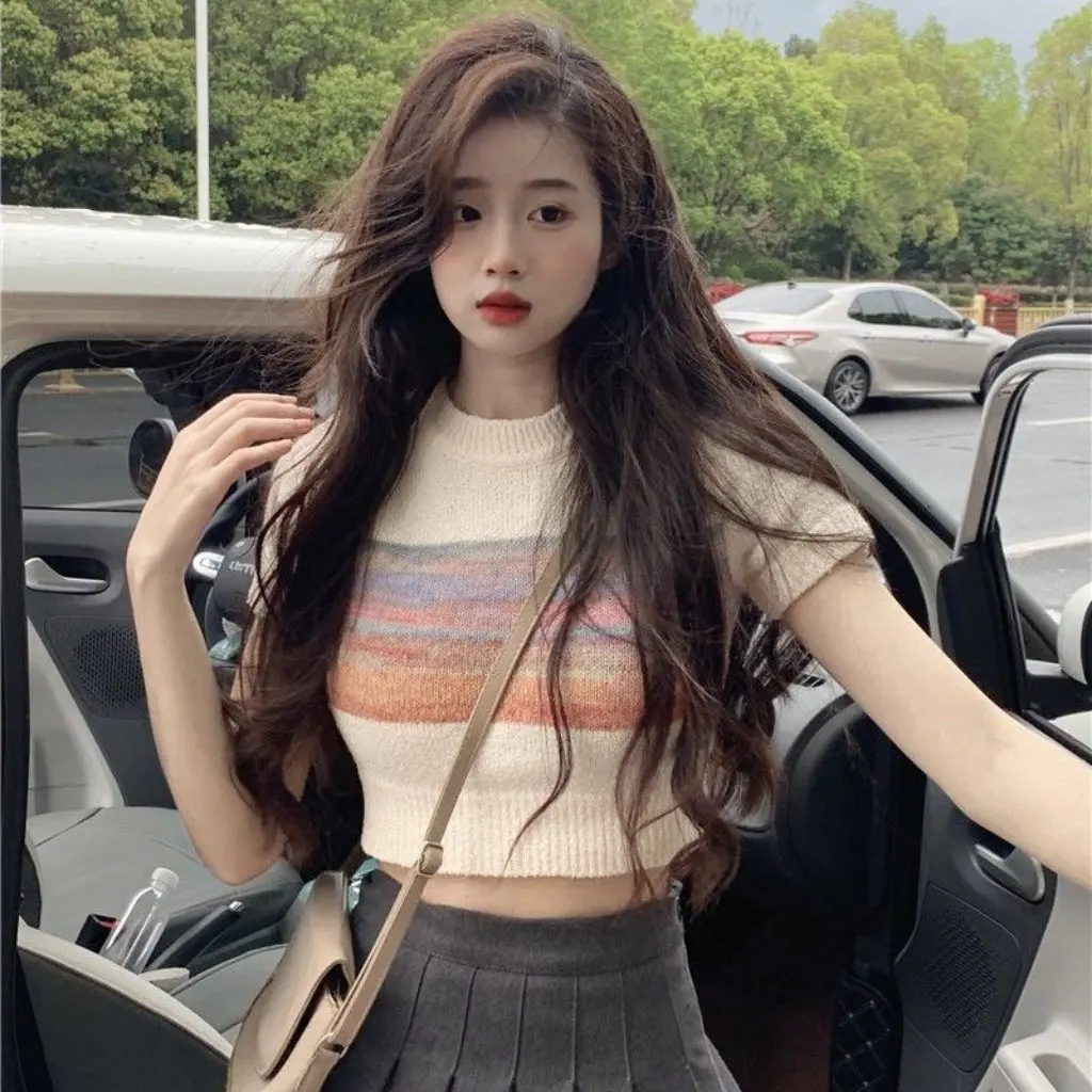 Women's Contrast Color Stripe T-shirt round Neck Short-Sleeved Slim-fit Chic Design Summer Fashion Top Trendy Small Style
Women's Contrast Color Stripe T-shirt round Neck Short-Sleeved Slim-fit Chic Design Summer Fashion Top Trendy Small Style