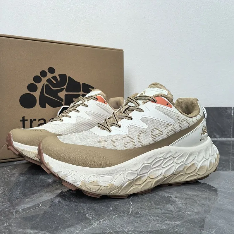 Оригинальные брендовые удобные противоскользящие прогулочные кроссовки, дизайнерские амортизирующие спортивные кроссовки для бега, носимая спортивная обувь высшего качества
Оригинальные брендовые удобные противоскользящие прогулочные кроссовки, дизайнерские амортизирующие спортивные кроссовки для бега, носимая спортивная обувь высшего качества