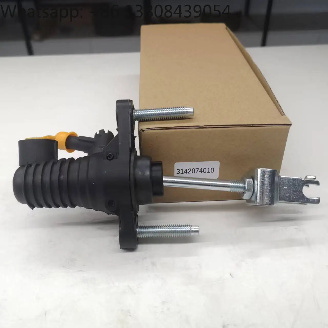 FOR TOYOTA IQ 2009 - 2015 Clutch Master Cylinder 31420-74010 3142074010
FOR TOYOTA IQ 2009 - 2015 Clutch Master Cylinder 31420-74010 3142074010