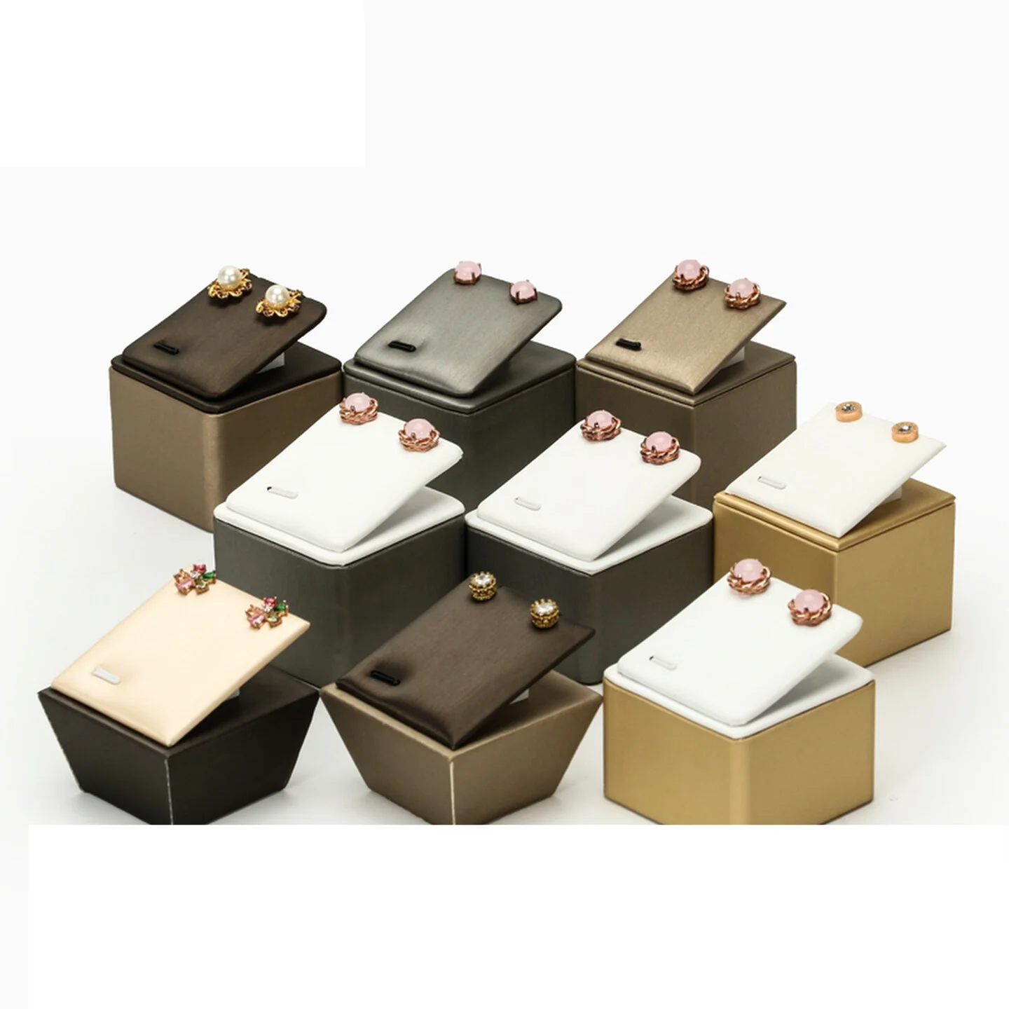 Стенд-гвоздик для ювелирных изделий, стеллаж для хранения сережек с оконной сумкой для ушей, стеллаж для выставки товаров ювелирных изделий в прямом эфире для дома
Стенд-гвоздик для ювелирных изделий, стеллаж для хранения сережек с оконной сумкой для ушей, стеллаж для выставки товаров ювелирных изделий в прямом эфире для дома