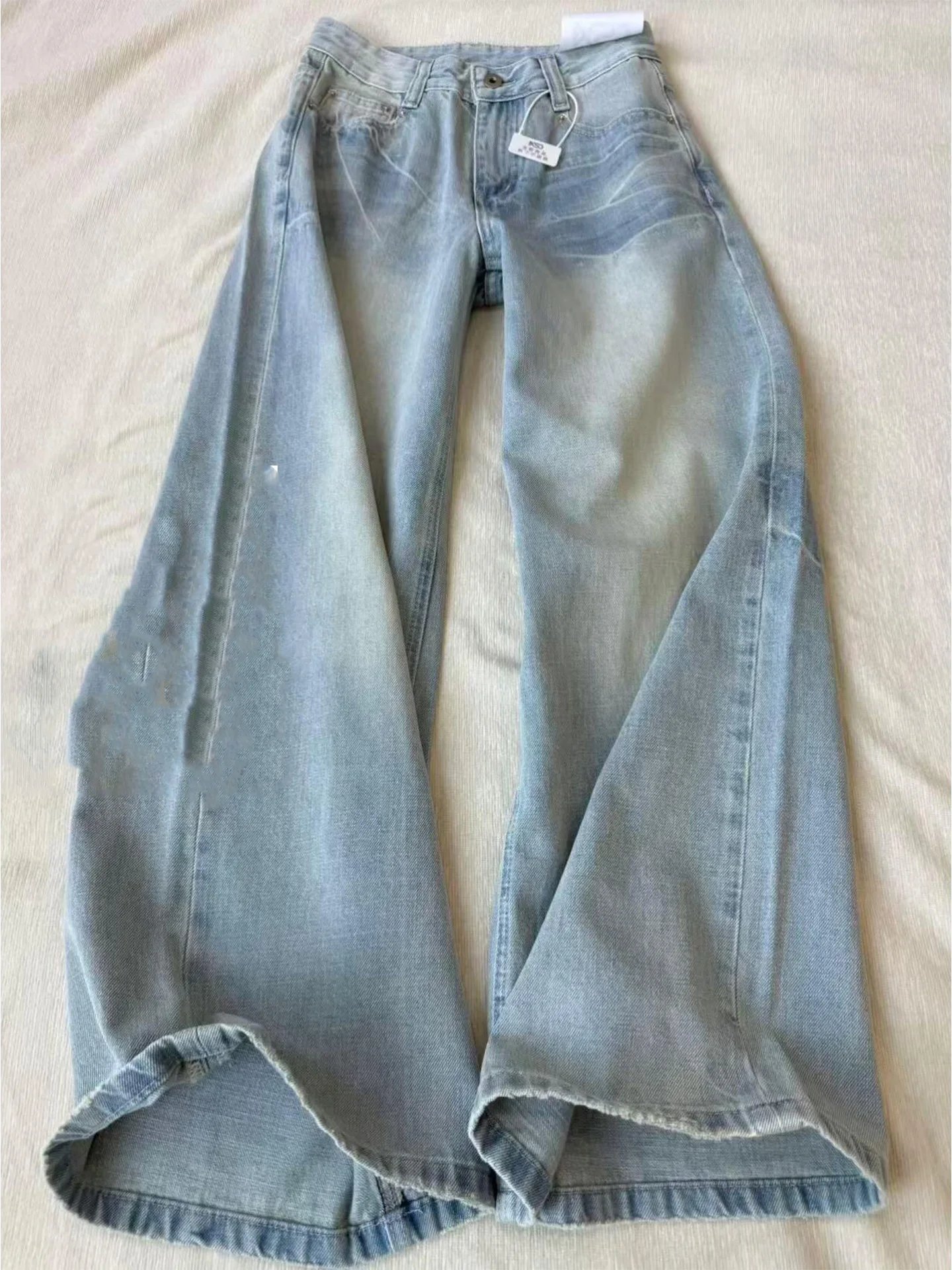 Summer 2026 Women's Slimming Wide Leg Jeans Low Waist Bootcut Denim Pants American Style Loose Fit Anti-Wrinkle Floral Pattern
Summer 2026 Women's Slimming Wide Leg Jeans Low Waist Bootcut Denim Pants American Style Loose Fit Anti-Wrinkle Floral Pattern