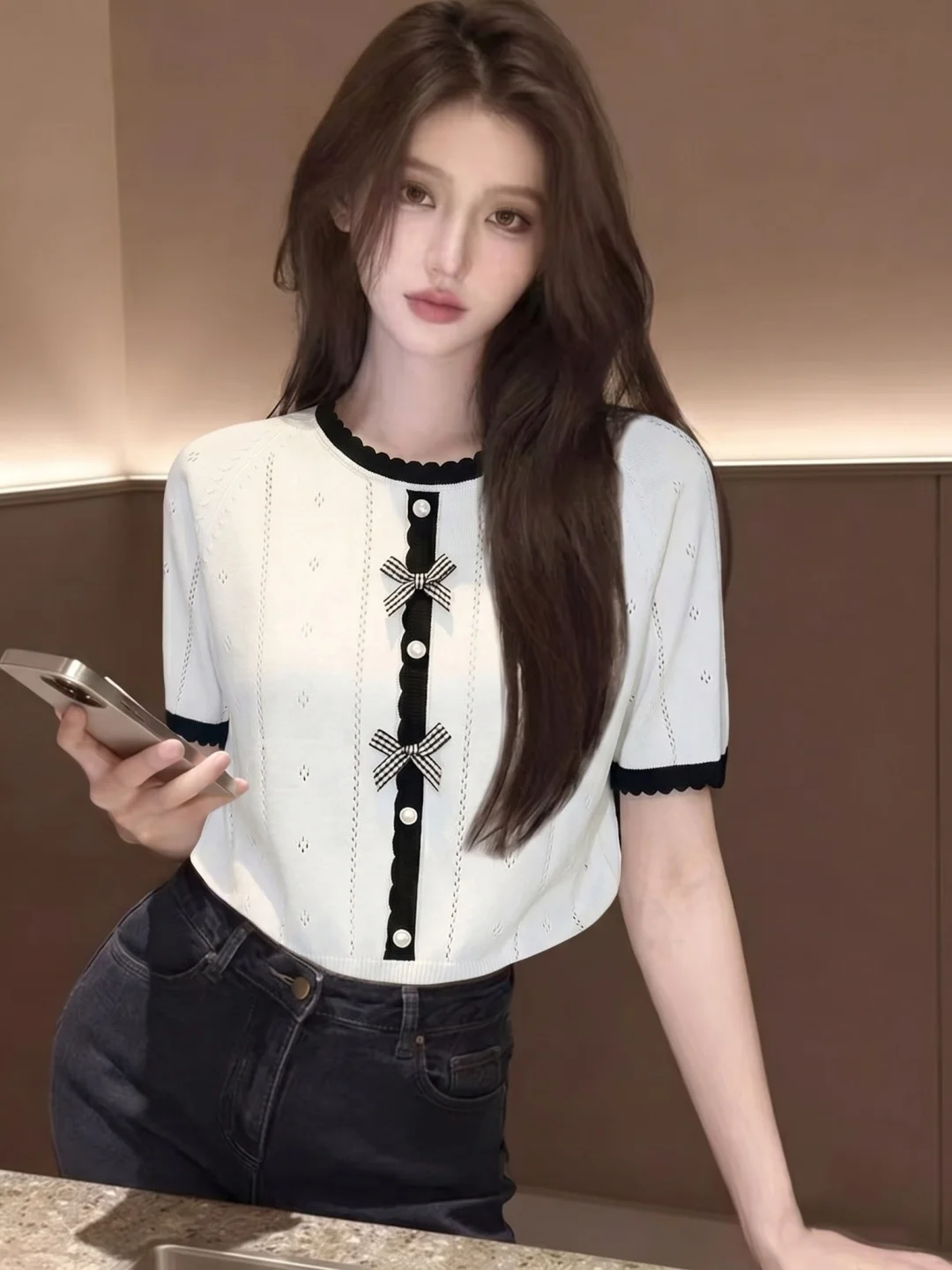 Summer 2026 Knitted Short Sleeve Women's Top Knot Color Block Fashionable Korean Style Straight Cut Inner Wear
Summer 2026 Knitted Short Sleeve Women's Top Knot Color Block Fashionable Korean Style Straight Cut Inner Wear