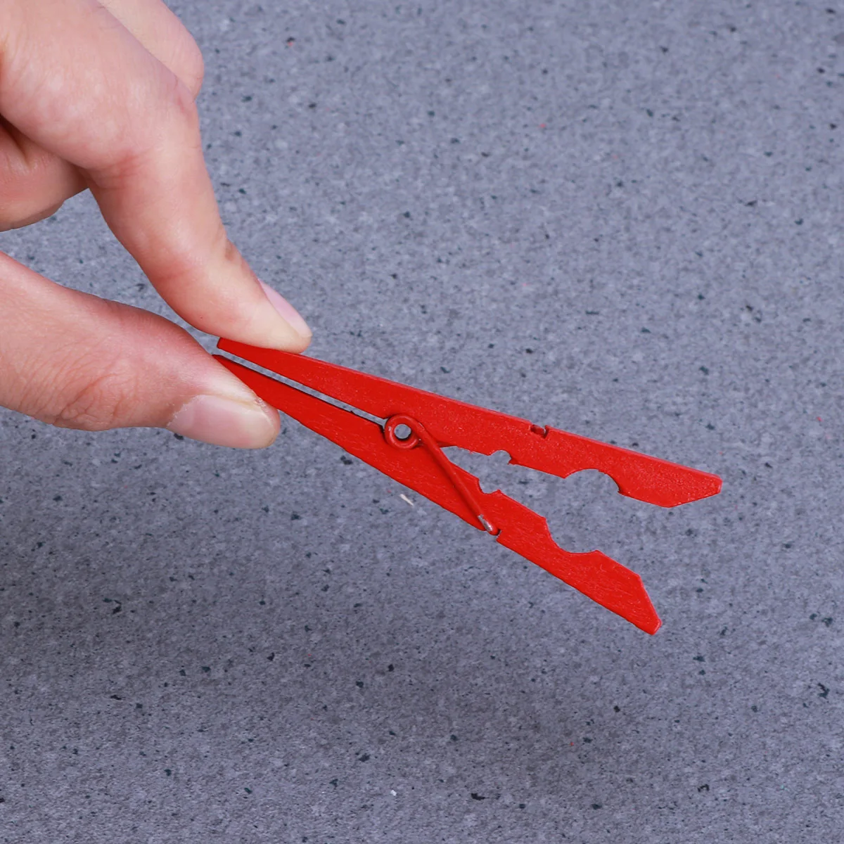 40Pcs Wooden Photo Clips Colorful Pegs Eco- Holders for Home Office Party Decoration Red Photo Clips
40Pcs Wooden Photo Clips Colorful Pegs Eco- Holders for Home Office Party Decoration Red Photo Clips