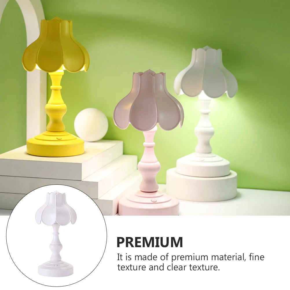 1Pc Usb Charging Premium Material Lotus Desk Lamp Exquisite Reading Light Nightstand Bedside Lamp For Living Room
1Pc Usb Charging Premium Material Lotus Desk Lamp Exquisite Reading Light Nightstand Bedside Lamp For Living Room