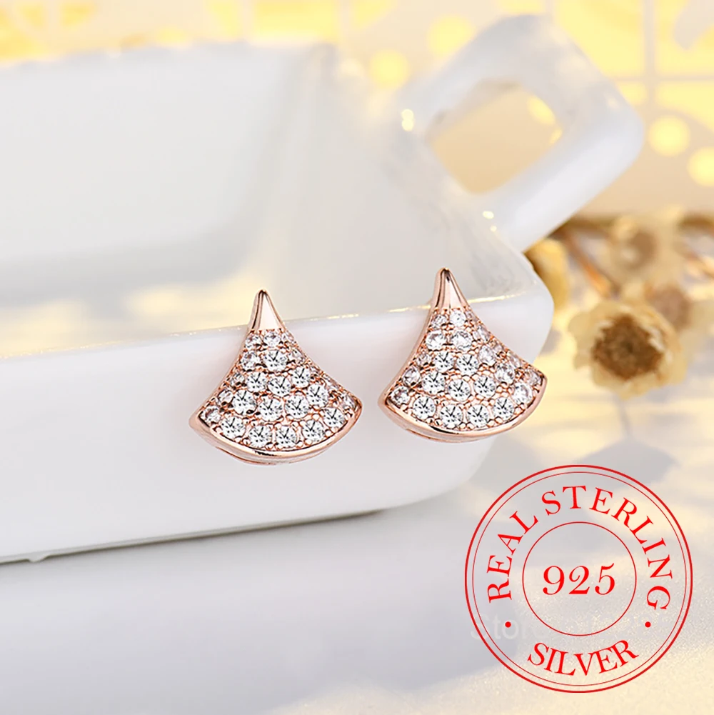 925 Sterling Silver Jewelry 18K Gold Plated Cute Crystal Skirt Stud Earrings for Women Wedding Party Jewelry Girls Friend Gift
925 Sterling Silver Jewelry 18K Gold Plated Cute Crystal Skirt Stud Earrings for Women Wedding Party Jewelry Girls Friend Gift