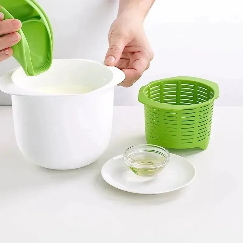 Microwave silicone cheese maker, home DIY fresh cheese maker, can be used in the oven, whey drain filter bucket, kitchen small t
Microwave silicone cheese maker, home DIY fresh cheese maker, can be used in the oven, whey drain filter bucket, kitchen small t