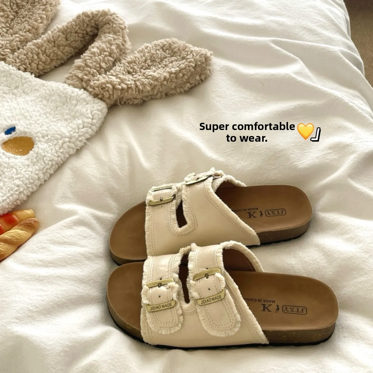 Breathable Beach Style Women's Sandals Slip-On Flats Summer Outdoor Wearable Comfortable Thong Slippers Korean Hollow out Design
Breathable Beach Style Women's Sandals Slip-On Flats Summer Outdoor Wearable Comfortable Thong Slippers Korean Hollow out Design