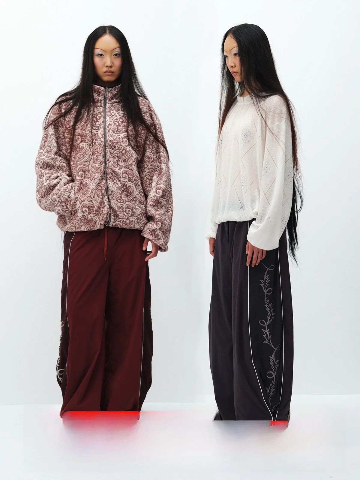 Warm Fce Lined Sports Pants with Embroidered Adjustable Wide Leg Patchwork Design Ladies Casual Trousers l Waist
Warm Fce Lined Sports Pants with Embroidered Adjustable Wide Leg Patchwork Design Ladies Casual Trousers l Waist