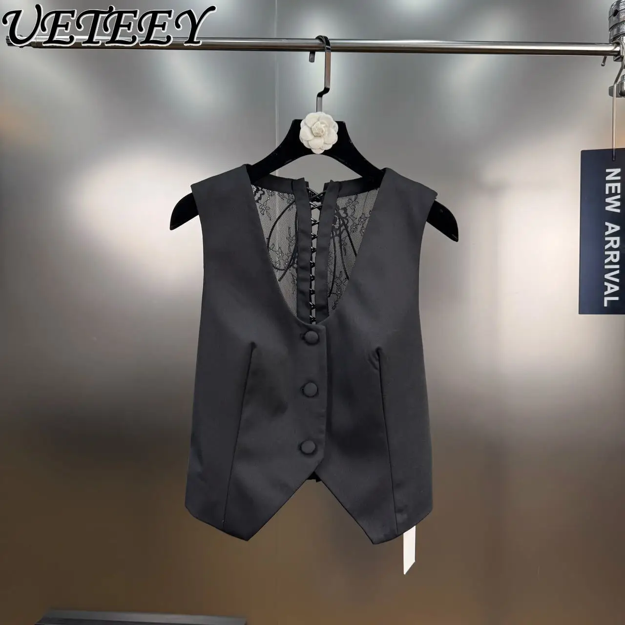 Spring Summer French Retro Pleated Waist Lace Patchwork Outerwear Vest Fashion Slimming Black Elegant Versatile Tank Tops
Spring Summer French Retro Pleated Waist Lace Patchwork Outerwear Vest Fashion Slimming Black Elegant Versatile Tank Tops