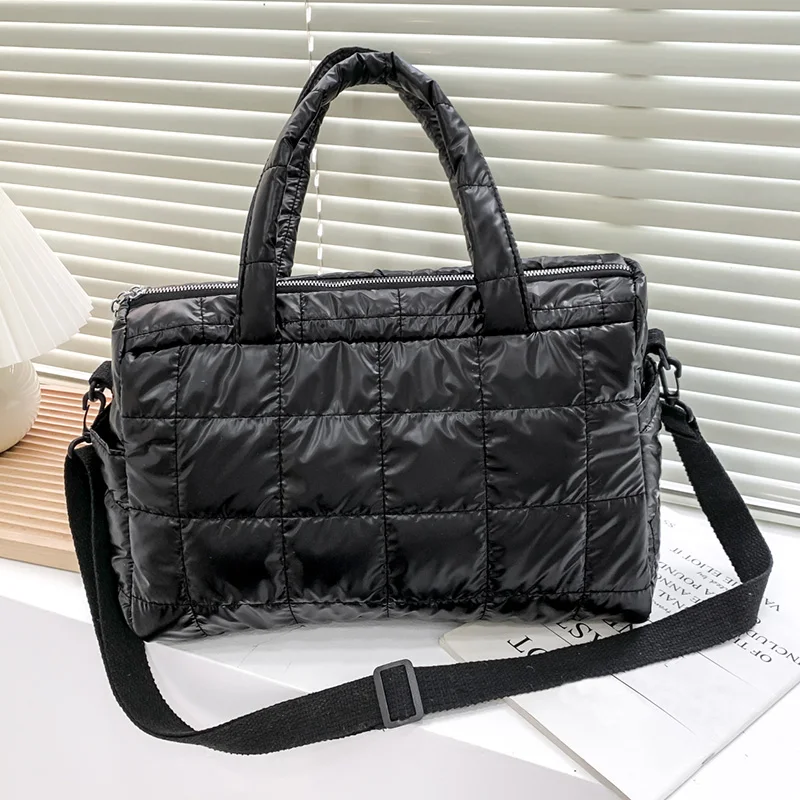 Модная женская большая сумка, большая вместимость, стеганая клетчатая сумка, идеально подходит для ежедневных прогулок, путешествий, работы, поездок на работу и т. д.
Модная женская большая сумка, большая вместимость, стеганая клетчатая сумка, идеально подходит для ежедневных прогулок, путешествий, работы, поездок на работу и т. д.