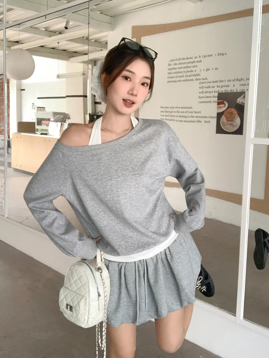 Korean Sle Long Sve Hoodie Women's Inner Wear Base irt Loose Fit Ci Walk Teen Girls Faion Casual Color Top
Korean Sle Long Sve Hoodie Women's Inner Wear Base irt Loose Fit Ci Walk Teen Girls Faion Casual Color Top
