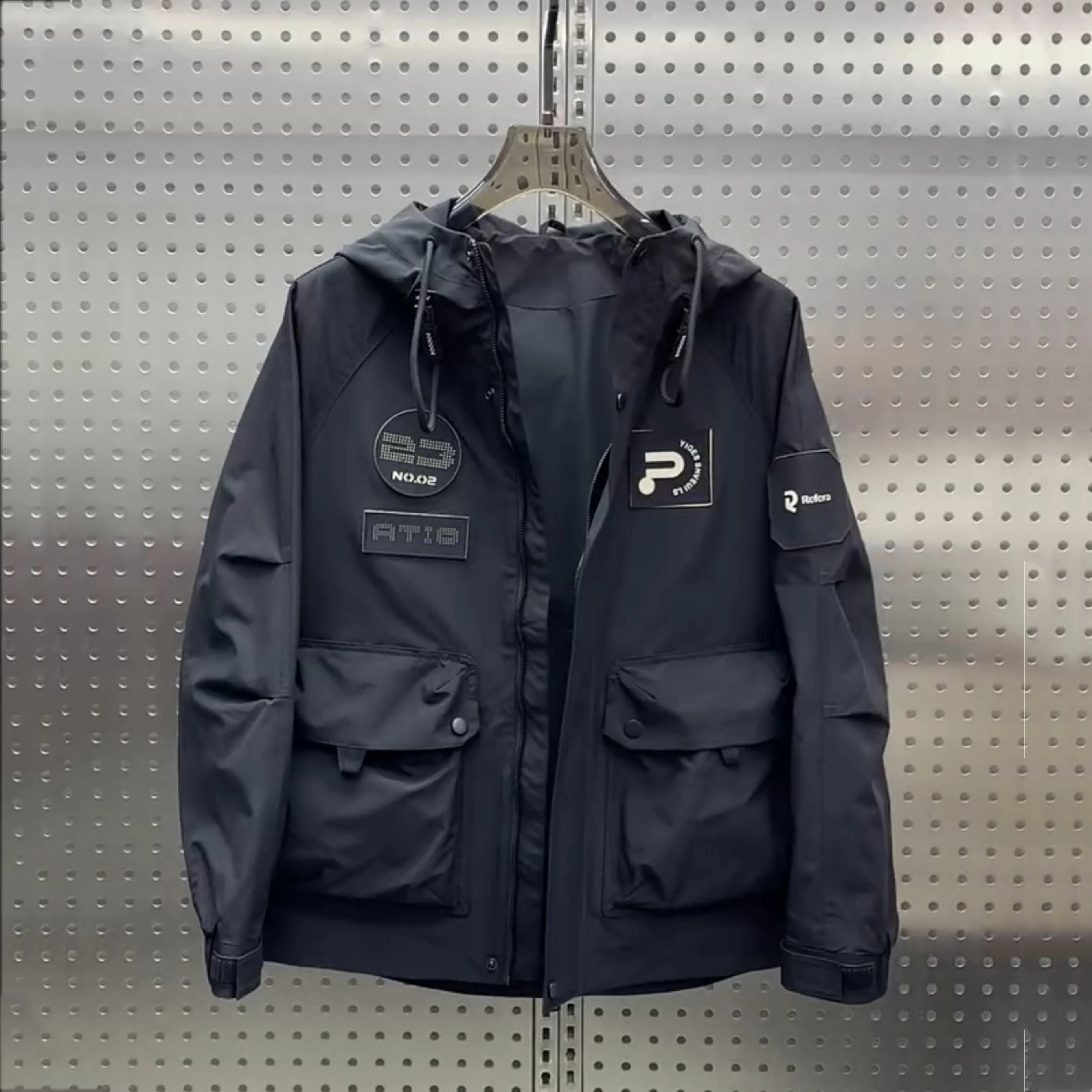 Повседневная модная мужская рабочая одежда Jaet, осенне-зимнее новое пальто с капюшоном и вышивкой, молодежная модная верхняя одежда
Повседневная модная мужская рабочая одежда Jaet, осенне-зимнее новое пальто с капюшоном и вышивкой, молодежная модная верхняя одежда