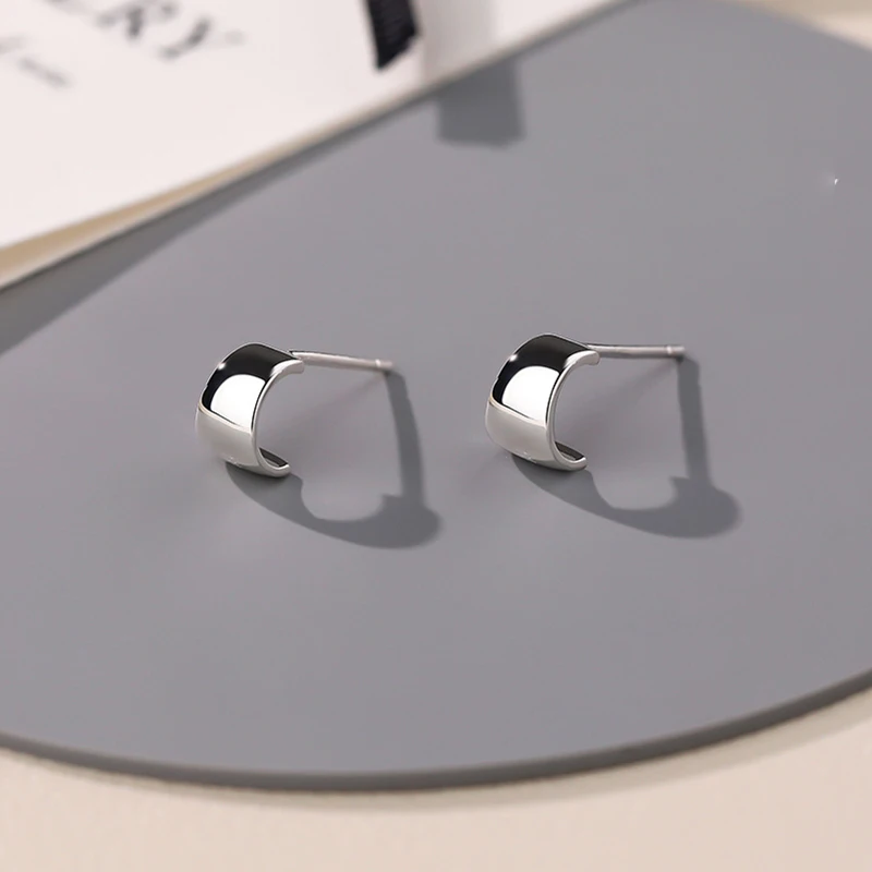 SOFTPIG Real 925 Sterling Silver Smooth Curved Surface Mini Stud Earrings for Women Fine Jewelry Ear Hole Care Accessories
SOFTPIG Real 925 Sterling Silver Smooth Curved Surface Mini Stud Earrings for Women Fine Jewelry Ear Hole Care Accessories