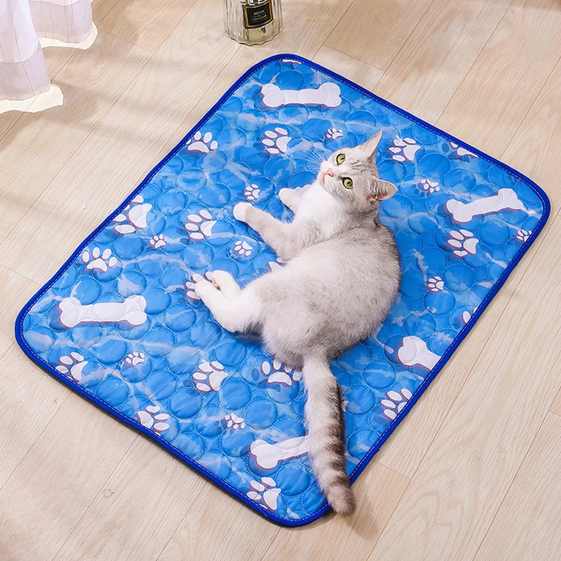 Washable Dog Cooling Pad Breathable Foldable Dog Sleeping Bed All Season Lightweight Pet Cooling Mat Indoor Sofa Floor
Washable Dog Cooling Pad Breathable Foldable Dog Sleeping Bed All Season Lightweight Pet Cooling Mat Indoor Sofa Floor